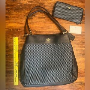 Coach Navy and White Women's Purse and zipper wallet